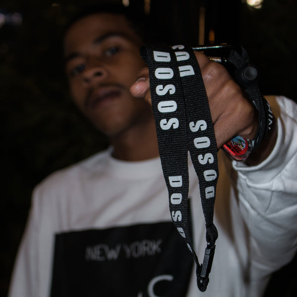 DOSOS - Anti Choke Lanyard with Carabiner